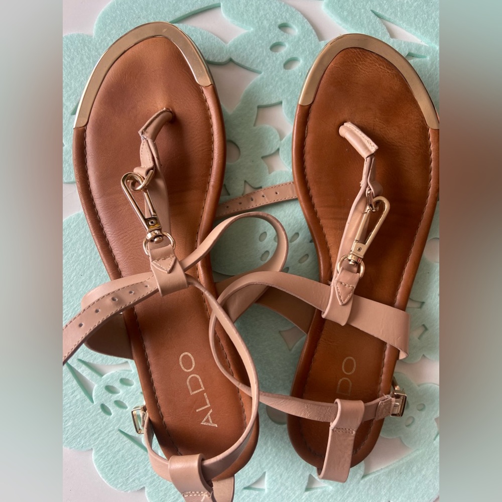 Aldo Sandals